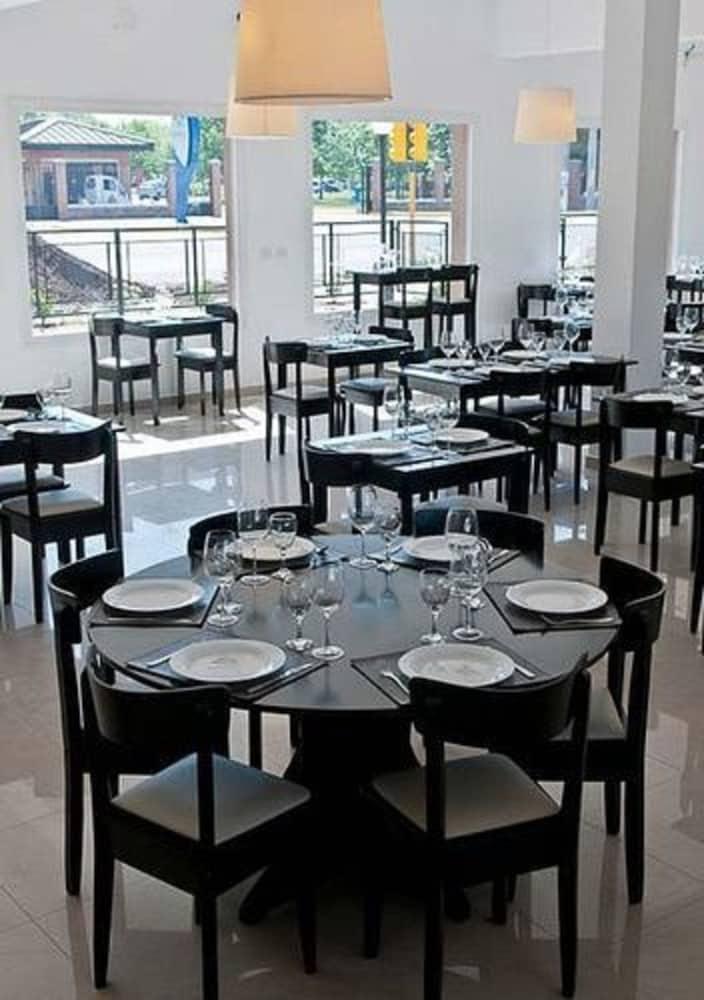 Pro Hotel Πιλάρ Εξωτερικό φωτογραφία